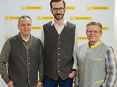 Hilfswerk Mitarbeiter in Hilfswerk Tracht